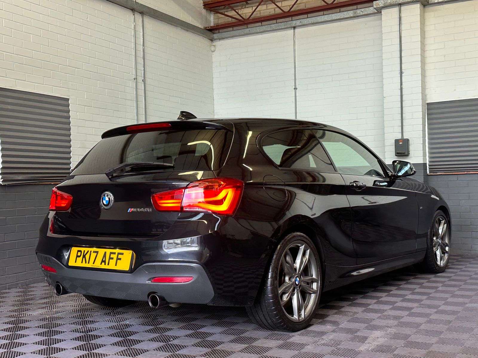 2017 BMW 1 SERIES 2017 BMW 1 SERIES