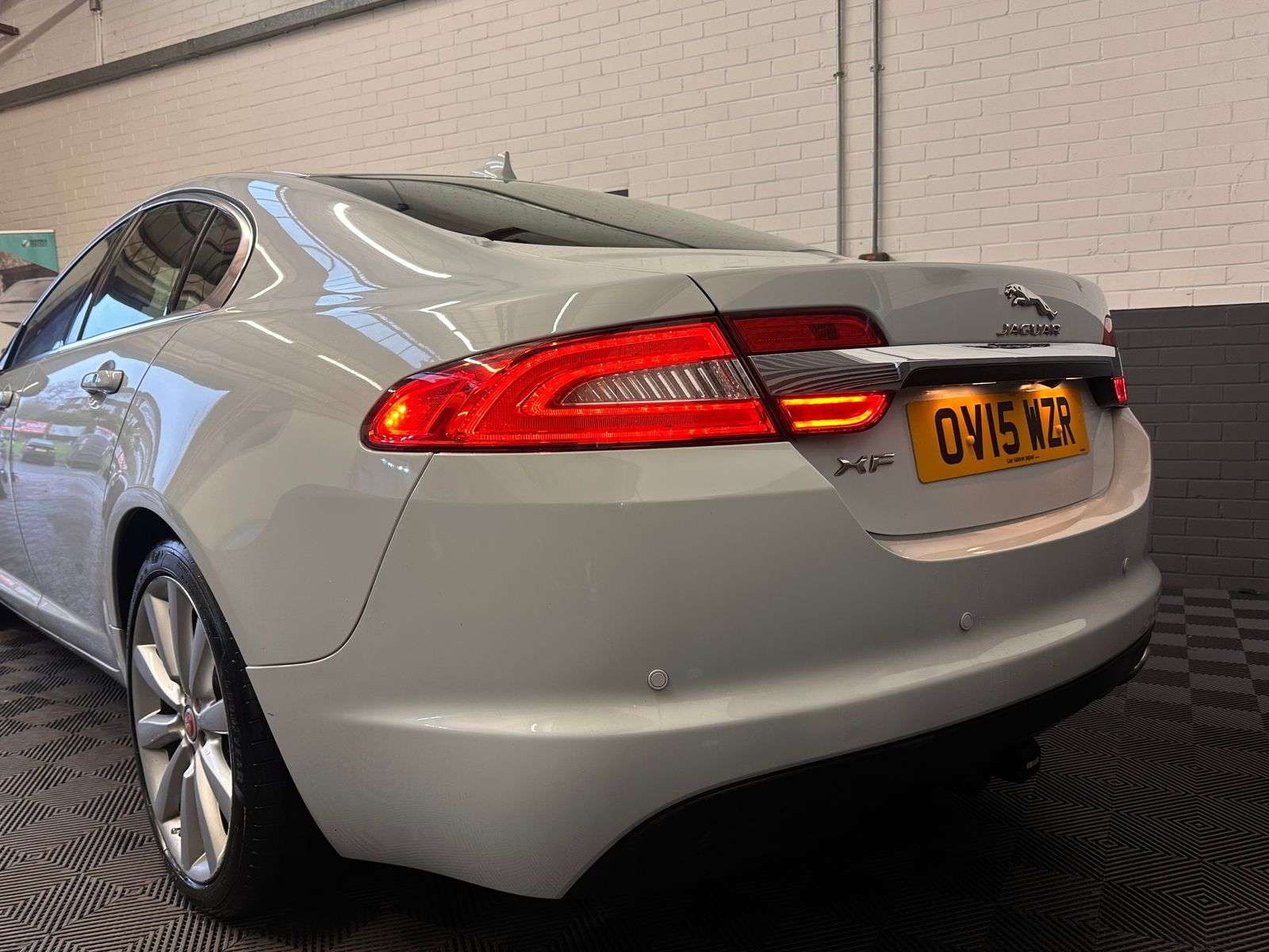 2015 JAGUAR XF 2015 JAGUAR XF