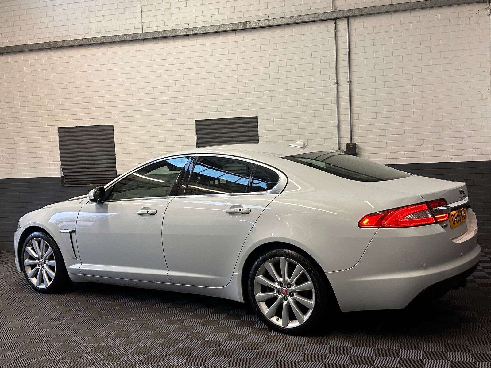 2015 JAGUAR XF 2015 JAGUAR XF