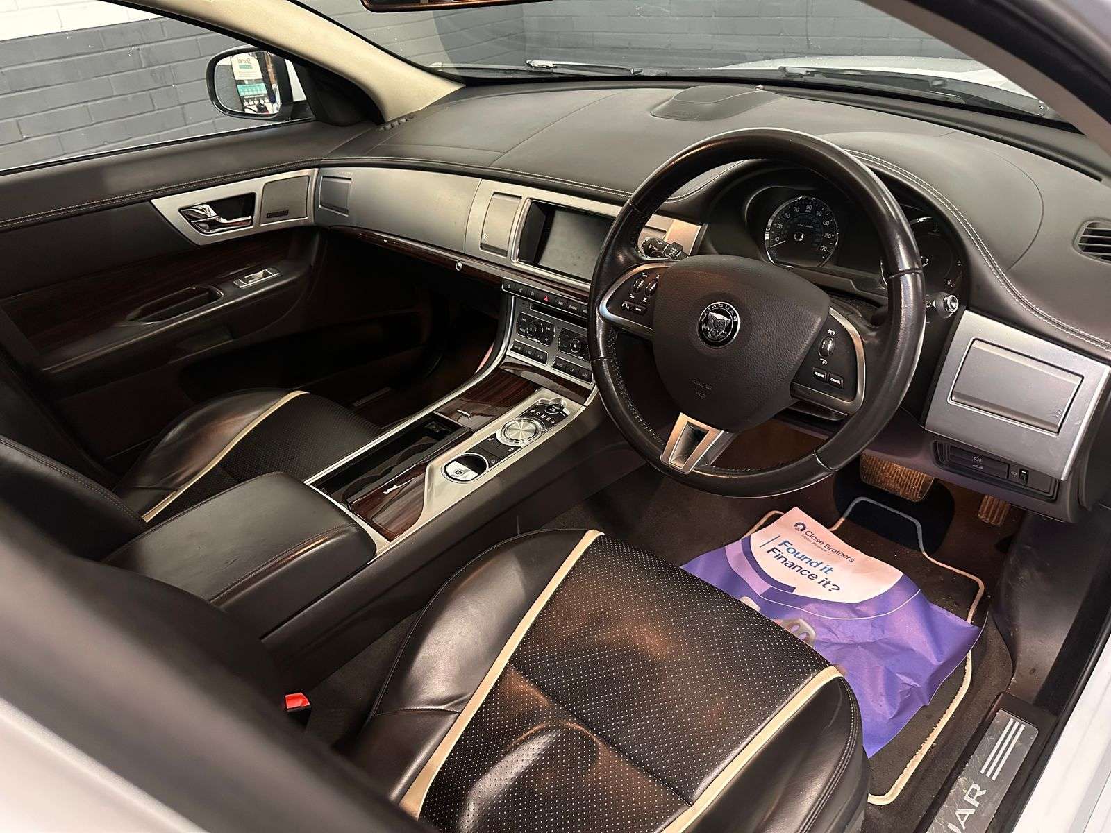 2015 JAGUAR XF 2015 JAGUAR XF