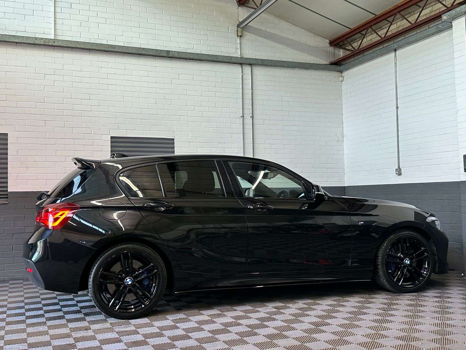 2019 BMW 1 SERIES 2019 BMW 1 SERIES