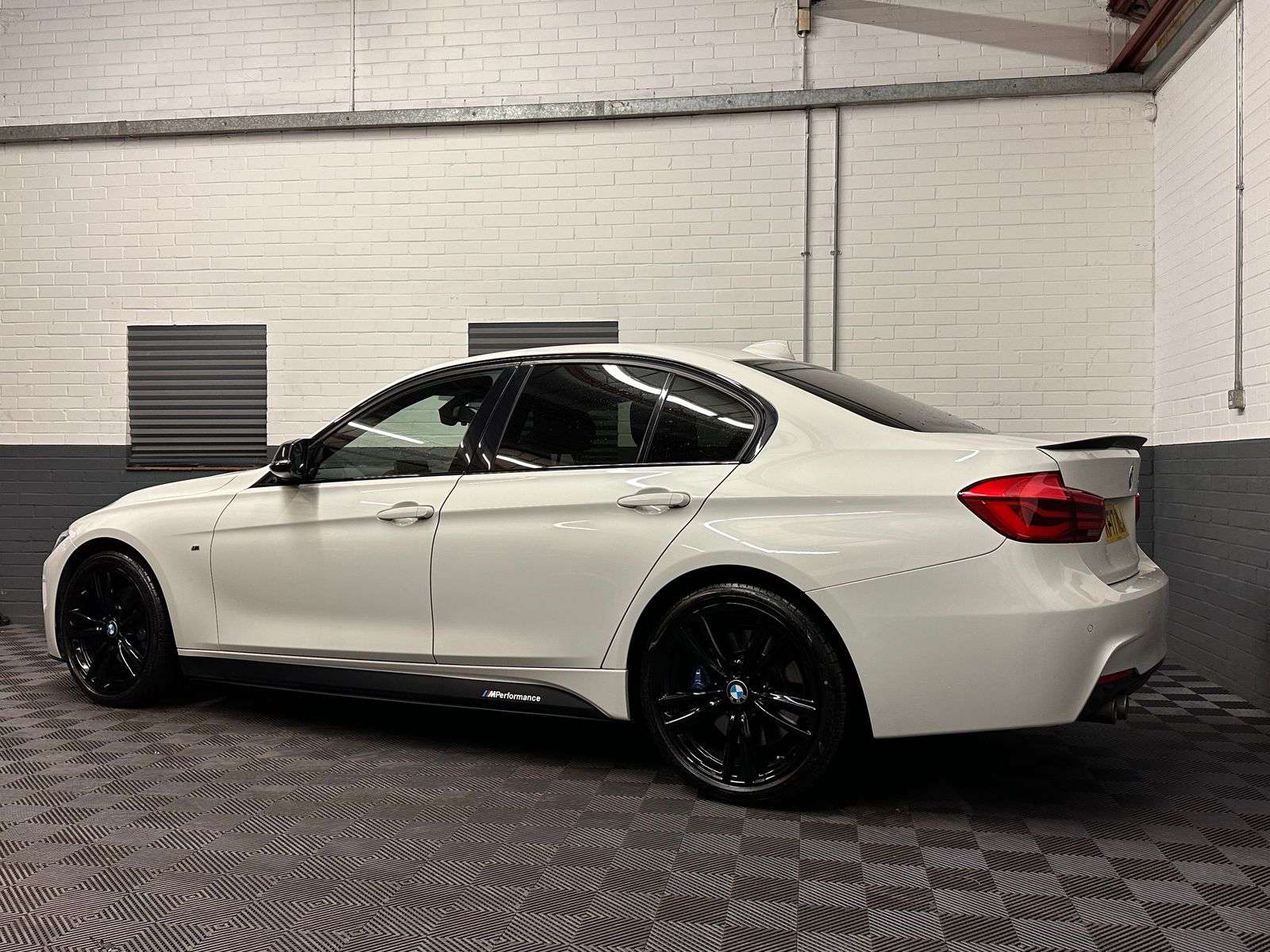 2017 BMW 3 SERIES 2017 BMW 3 SERIES