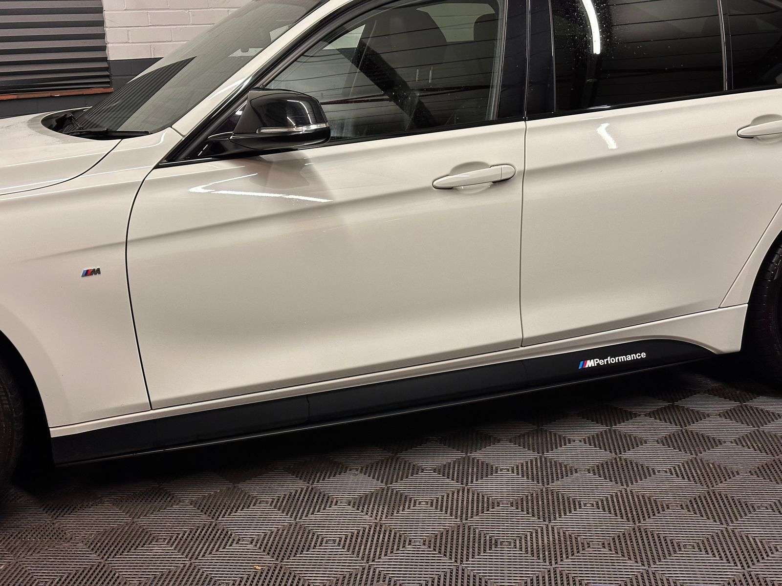 2017 BMW 3 SERIES 2017 BMW 3 SERIES