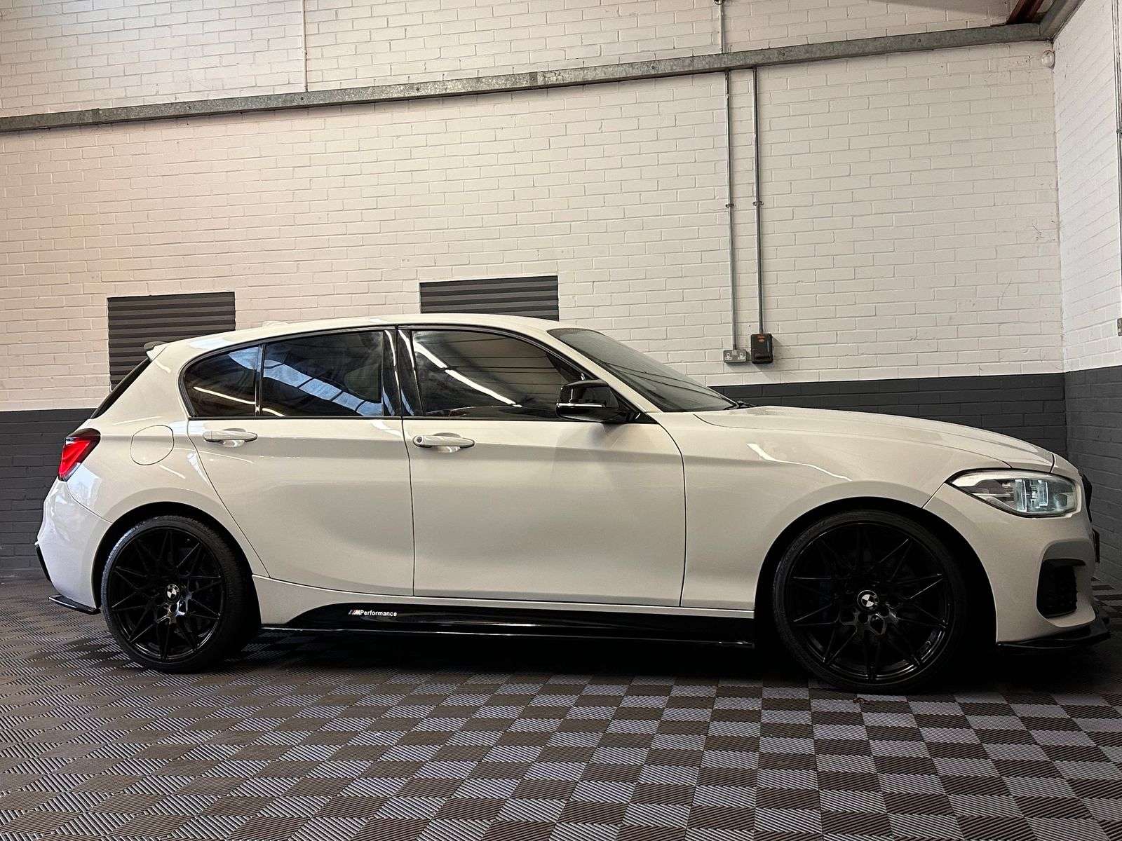 2015 BMW 1 SERIES 2015 BMW 1 SERIES