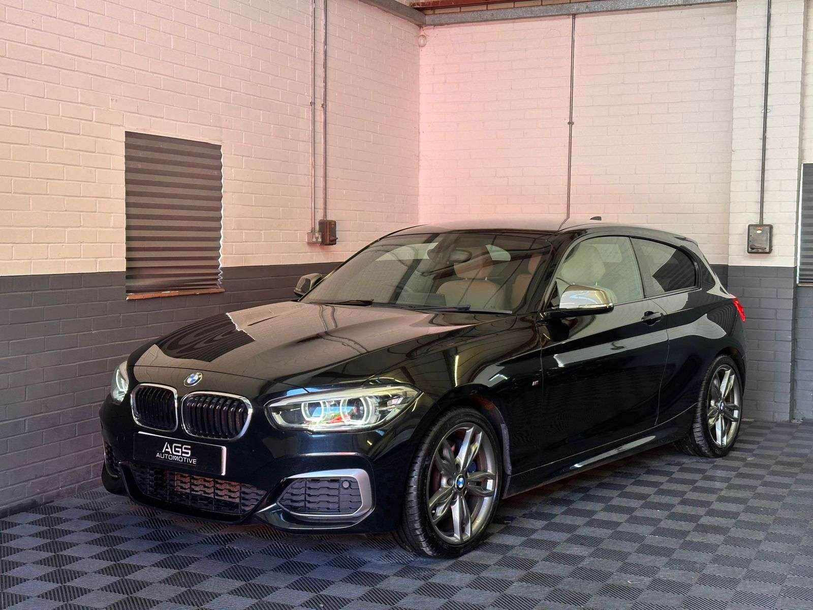 2017 BMW 1 SERIES 2017 BMW 1 SERIES