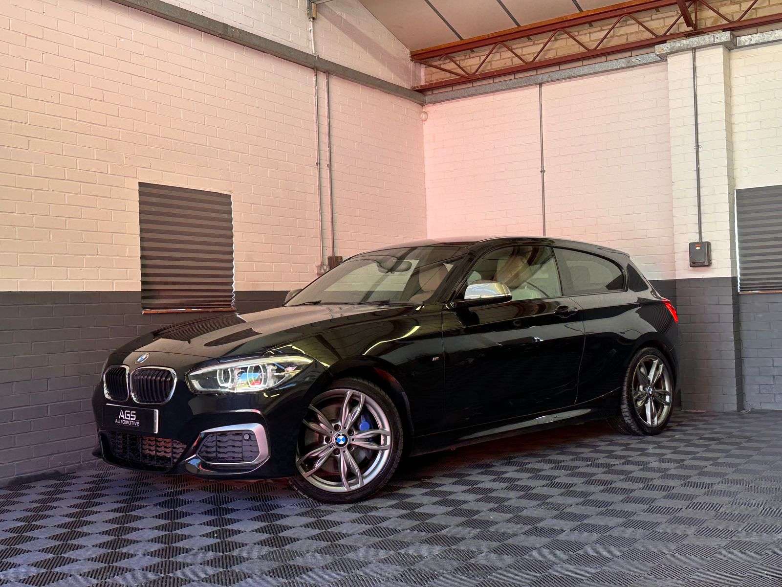 A 2017 BMW 1 SERIES 3.0 M140i Hatchback 3dr Petrol Auto Euro 6 (s/s) (340 ps) A 2017 BMW 1 SERIES 3.0 M140i Hatchback 3dr Petrol Auto Euro 6 (s/s) (340 ps)