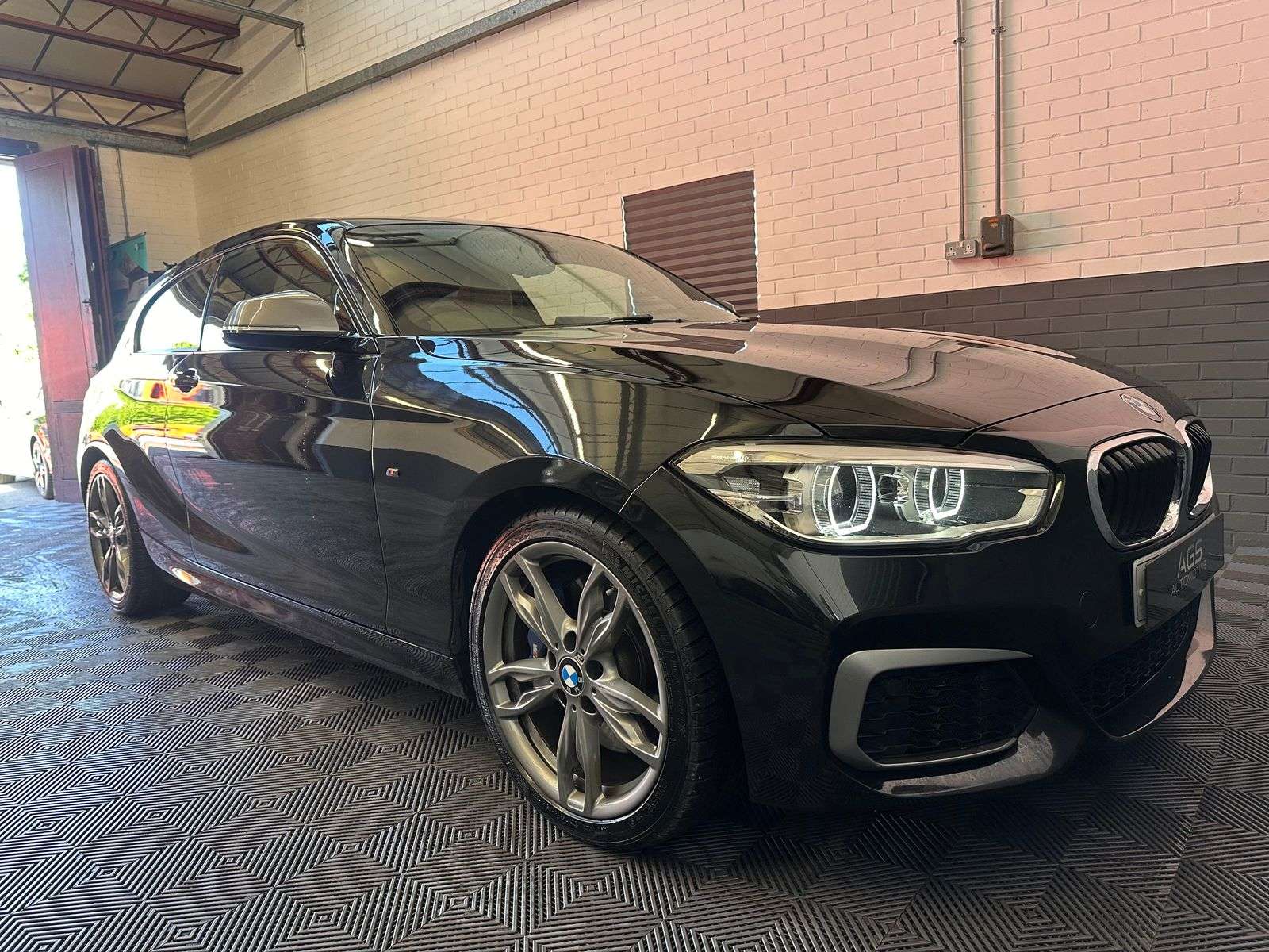 2017 BMW 1 SERIES 2017 BMW 1 SERIES