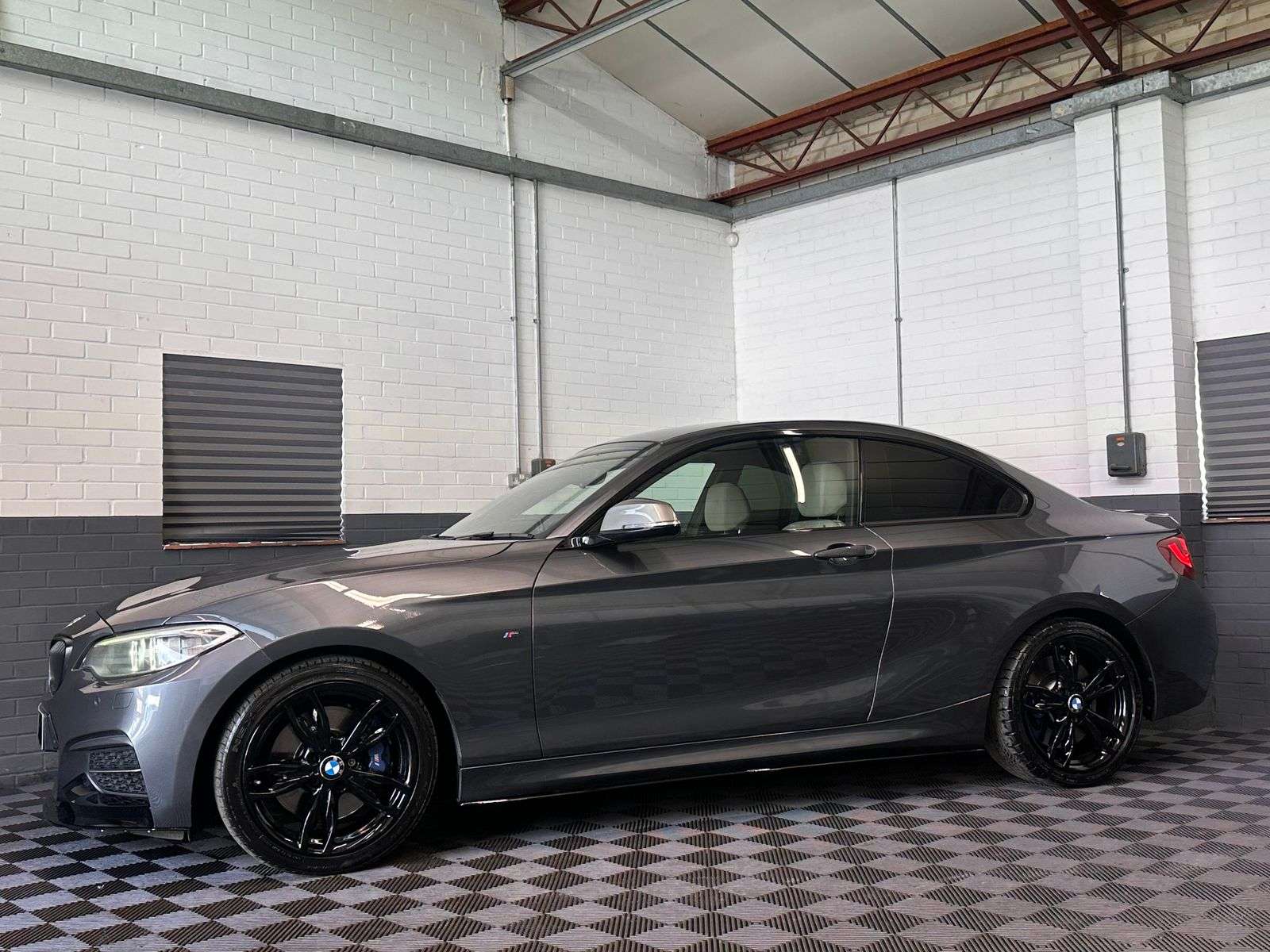 2017 BMW 2 SERIES 2017 BMW 2 SERIES