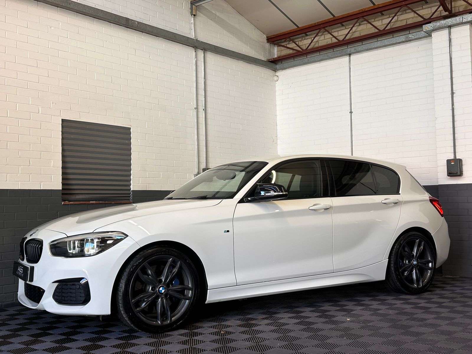 2017 BMW 1 SERIES 2017 BMW 1 SERIES