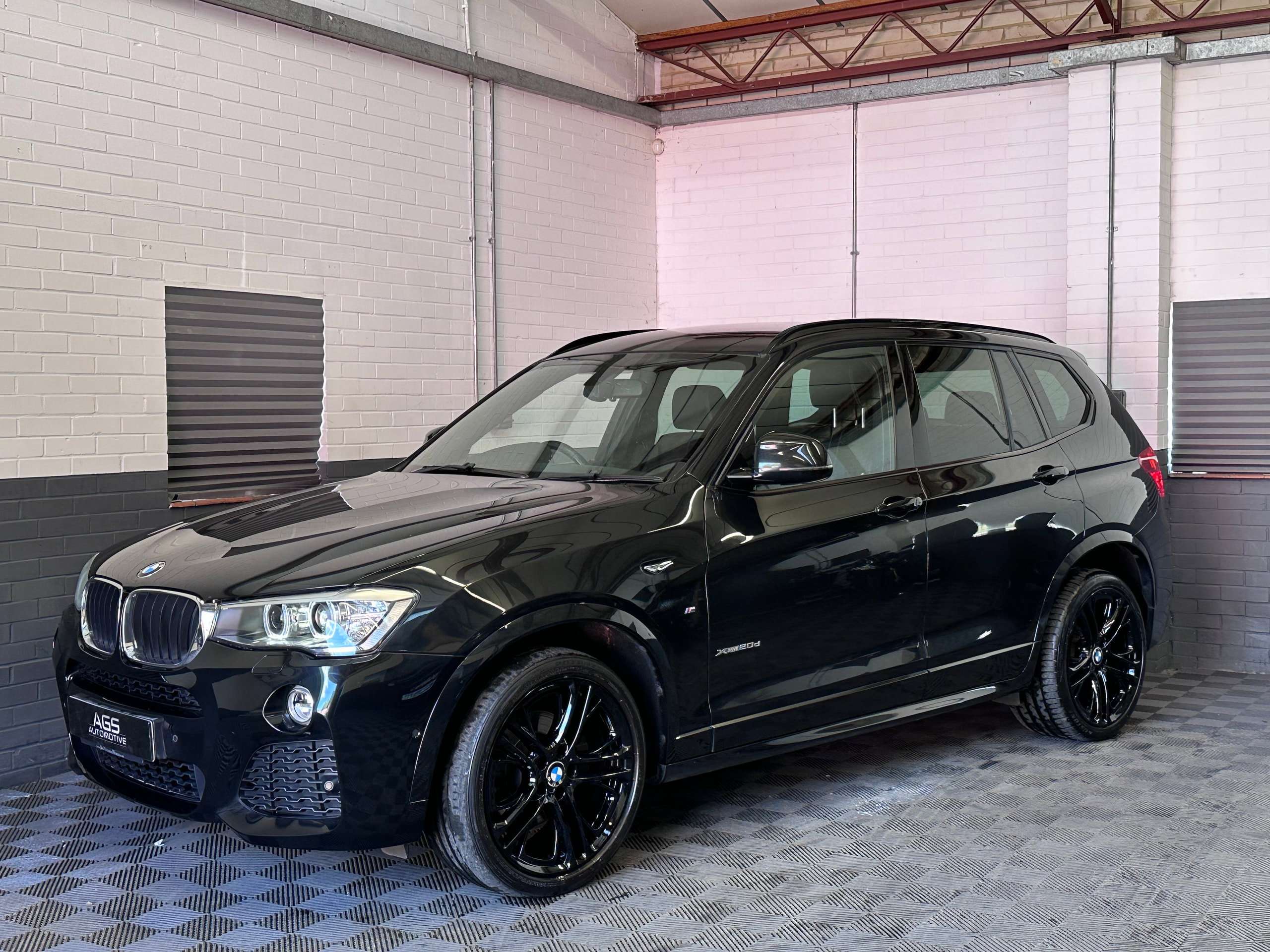 A 2016 BMW X3 2.0 20d M Sport SUV 5dr Diesel Auto xDrive Euro 6 (s/s) (190 ps) A 2016 BMW X3 2.0 20d M Sport SUV 5dr Diesel Auto xDrive Euro 6 (s/s) (190 ps)