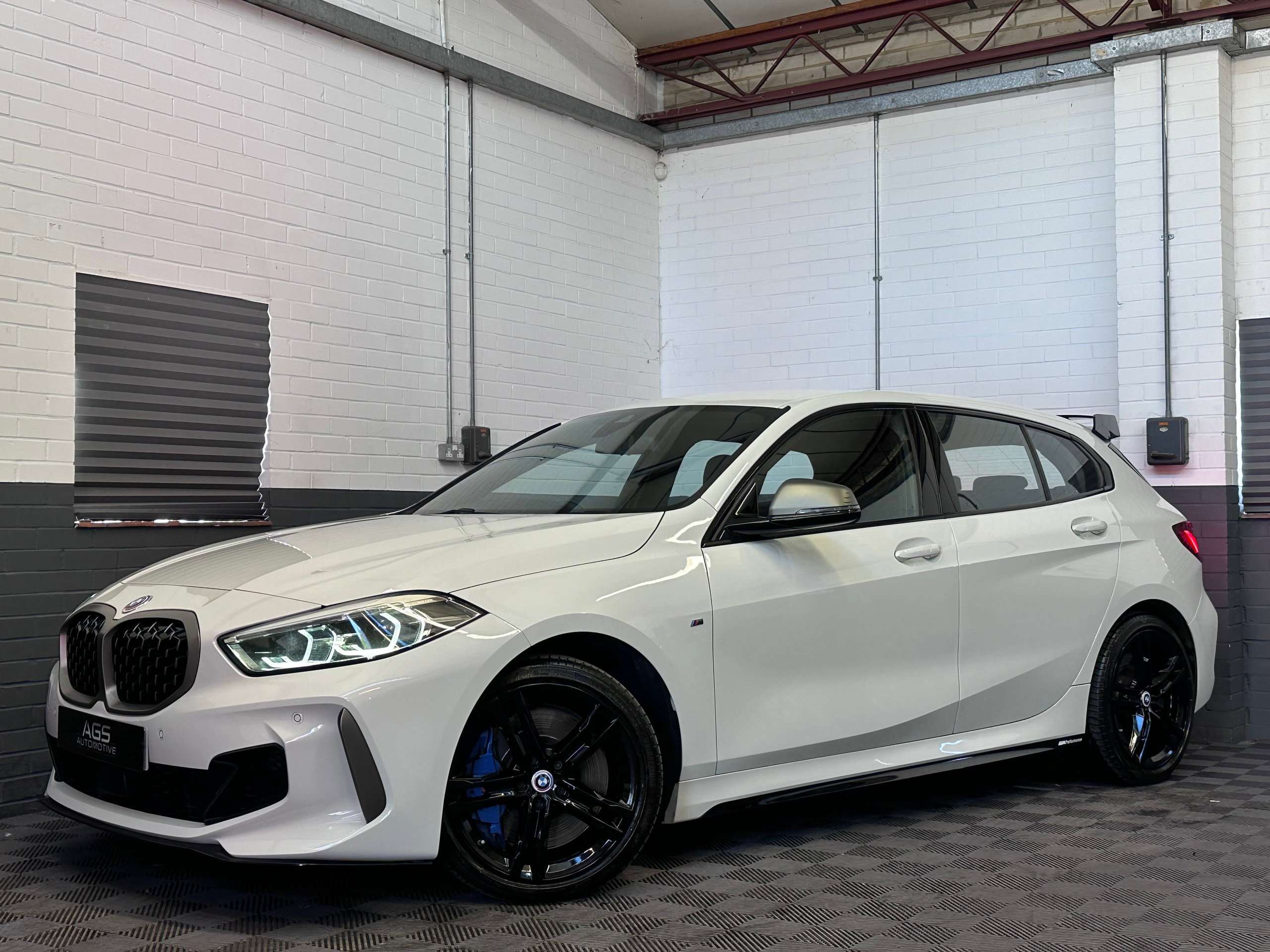 A 2021 BMW 1 SERIES 2.0 M135i Hatchback 5dr Petrol Auto xDrive Euro 6 (s/s) (306 ps) A 2021 BMW 1 SERIES 2.0 M135i Hatchback 5dr Petrol Auto xDrive Euro 6 (s/s) (306 ps)