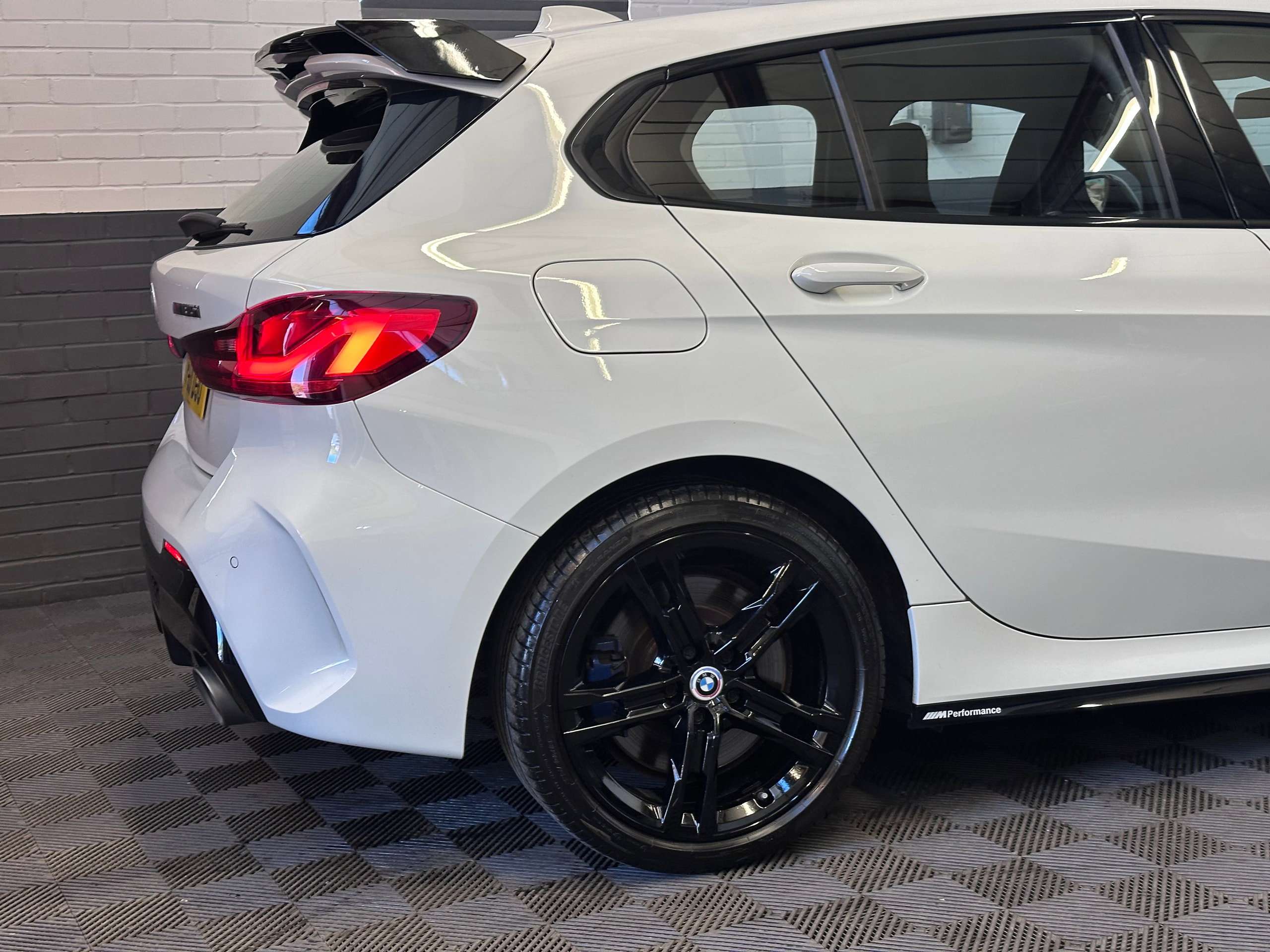 2021 BMW 1 SERIES 2021 BMW 1 SERIES