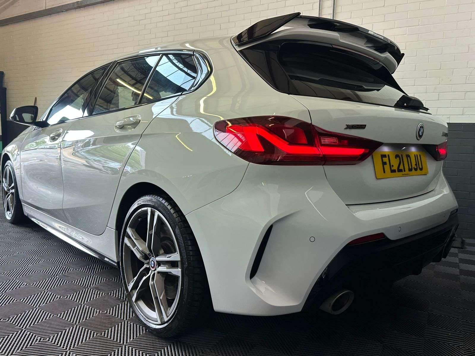 2021 BMW 1 SERIES 2021 BMW 1 SERIES