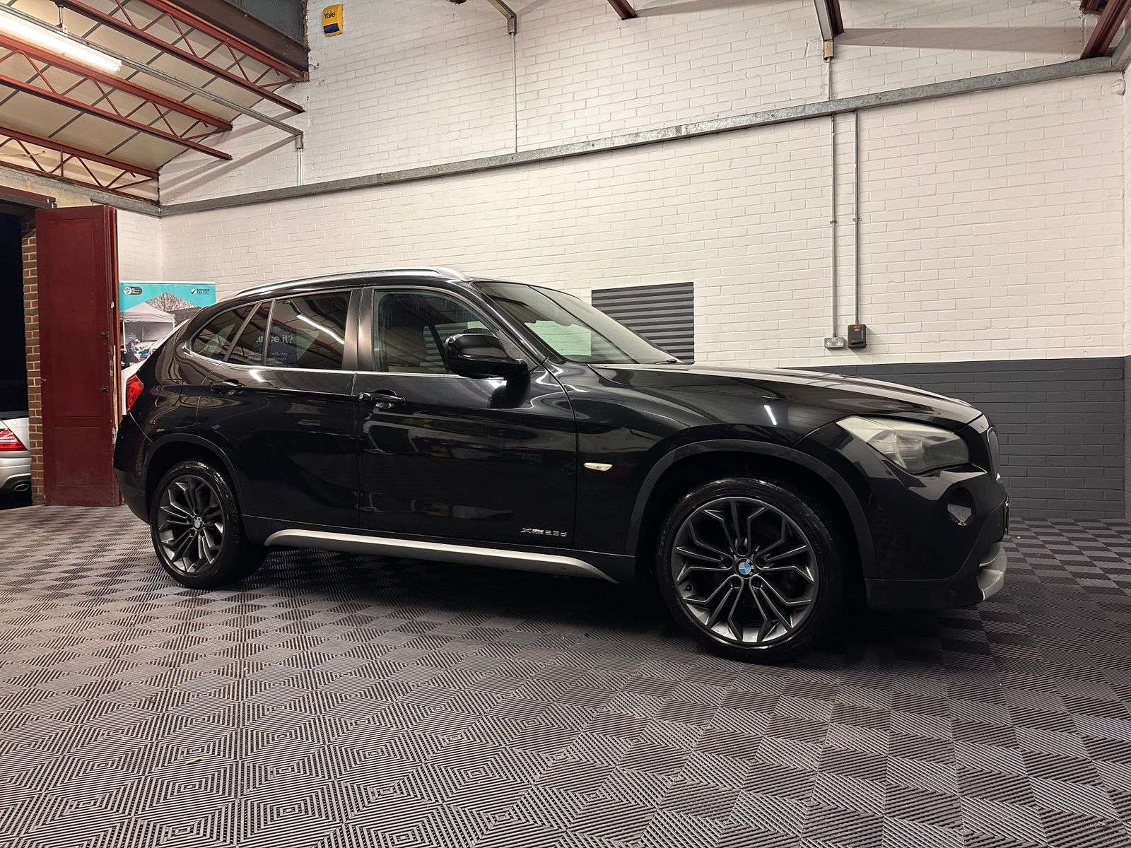 2011 BMW X1 2011 BMW X1