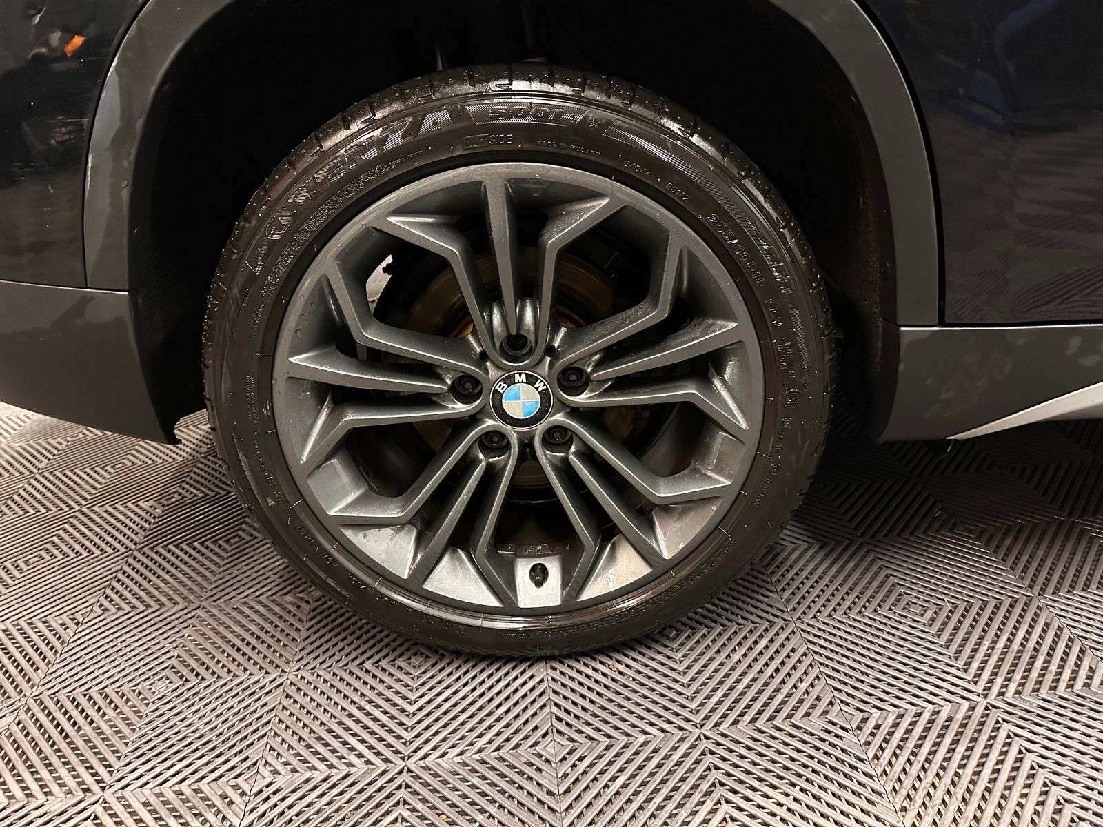 2011 BMW X1 2011 BMW X1