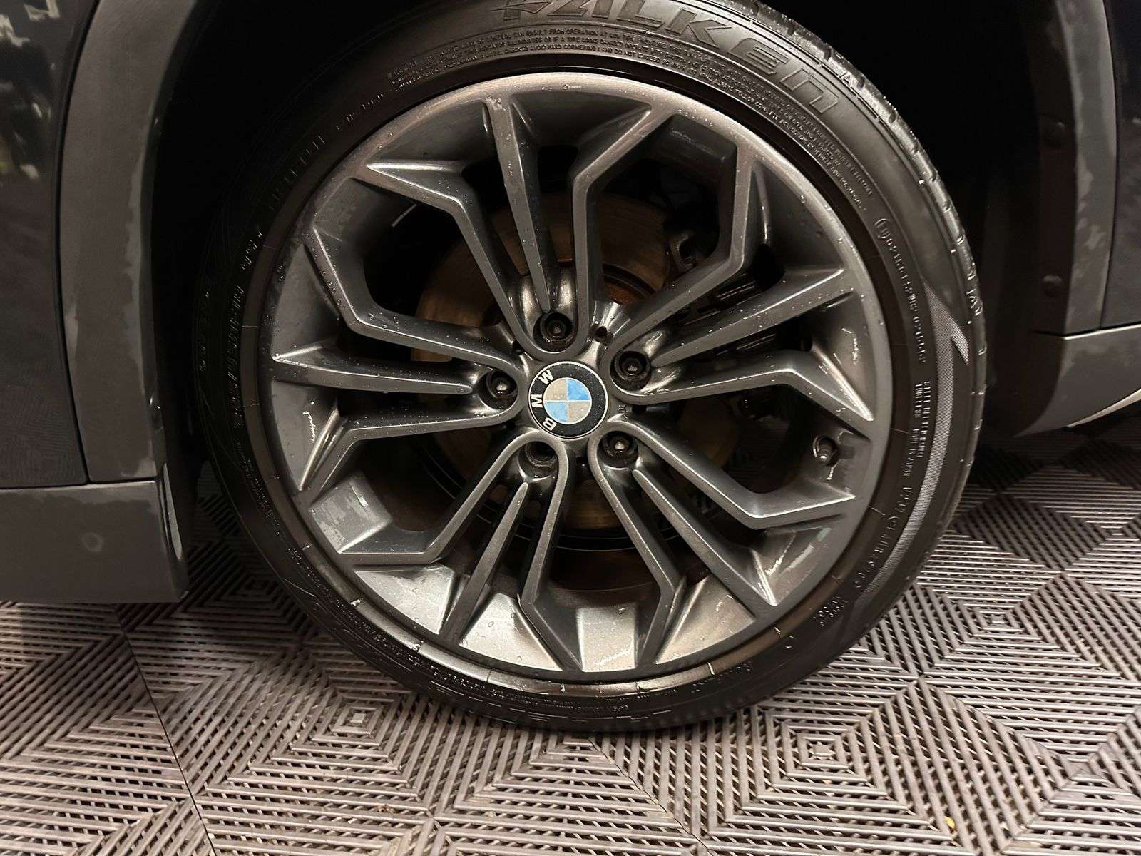 2011 BMW X1 2011 BMW X1