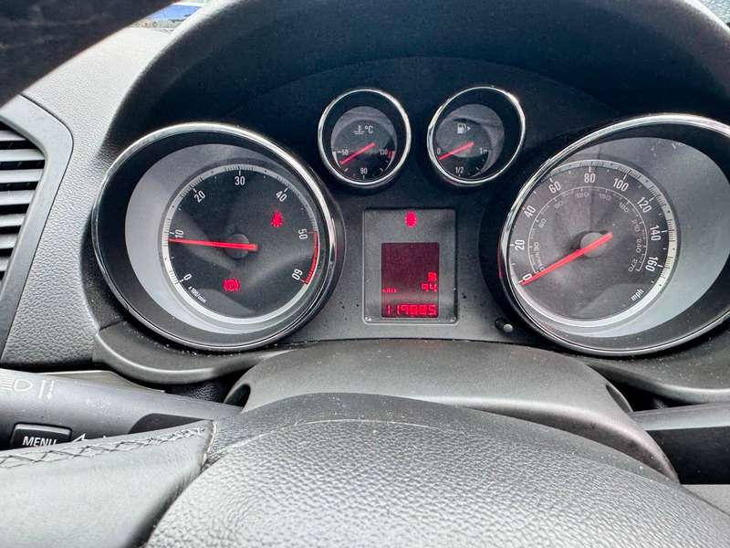 2012 VAUXHALL INSIGNIA 2012 VAUXHALL INSIGNIA