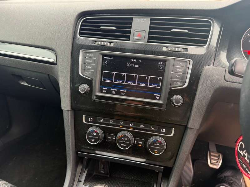 2017 VOLKSWAGEN GOLF 2017 VOLKSWAGEN GOLF