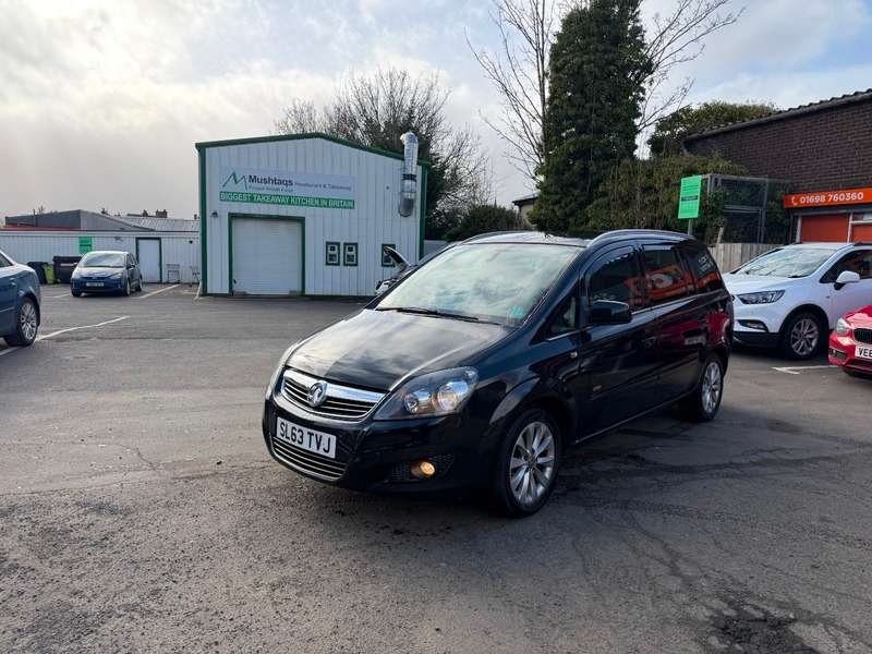 A 2013 VAUXHALL ZAFIRA DESIGN A 2013 VAUXHALL ZAFIRA DESIGN