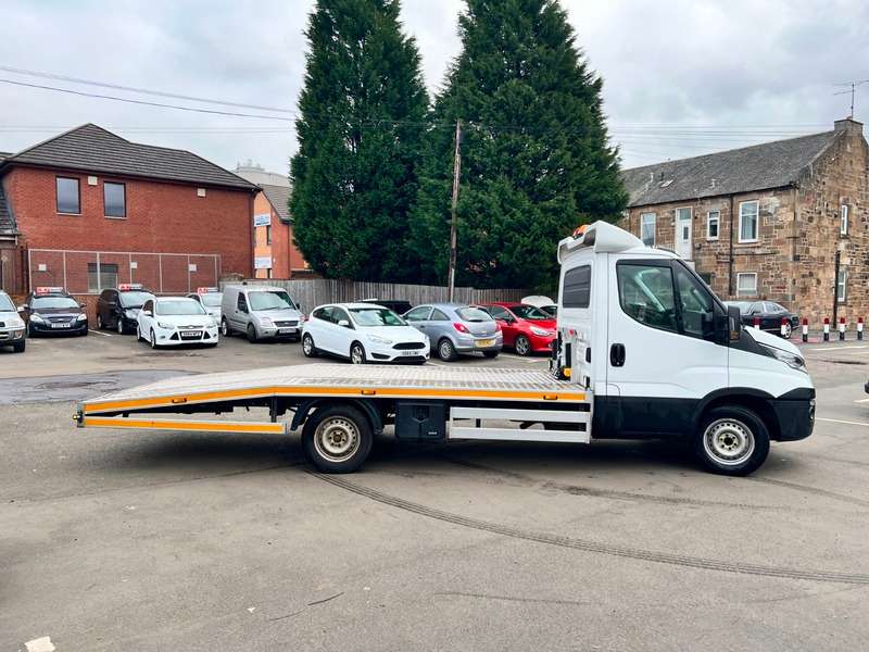 2015 IVECO DAILY 2015 IVECO DAILY