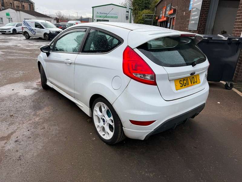 2011 FORD FIESTA 2011 FORD FIESTA