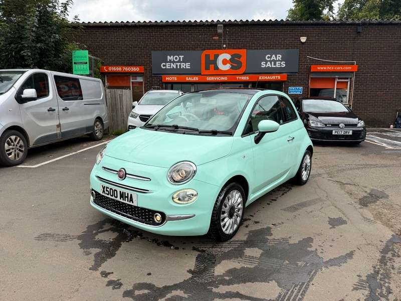 A 2015 FIAT 500 LOUNGE A 2015 FIAT 500 LOUNGE