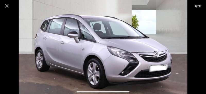 A 2015 VAUXHALL ZAFIRA EXCLUSIV CDTI A 2015 VAUXHALL ZAFIRA EXCLUSIV CDTI