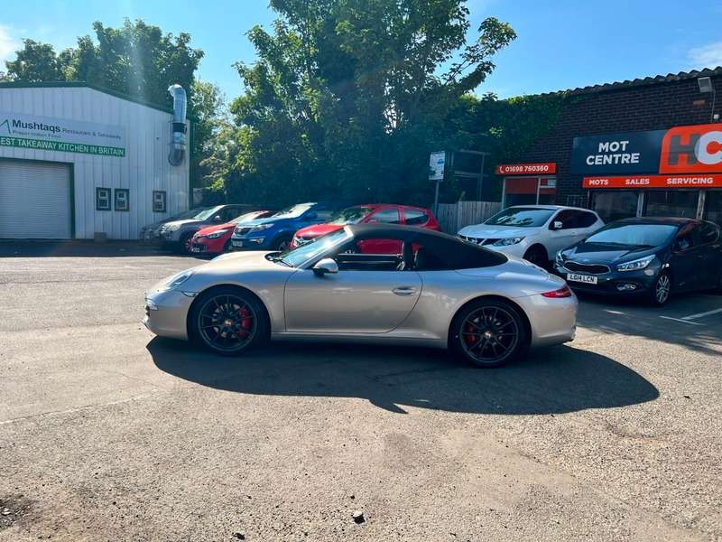 null PORSCHE 911 null PORSCHE 911