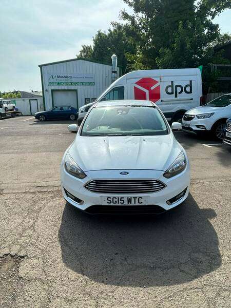 A 2015 FORD FOCUS TITANIUM TDCI A 2015 FORD FOCUS TITANIUM TDCI