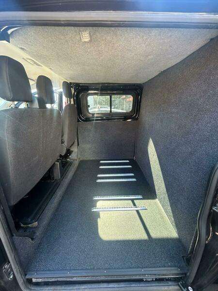 A 2018 FORD TRANSIT CUSTOM 270 LIMITED LR P/V A 2018 FORD TRANSIT CUSTOM 270 LIMITED LR P/V