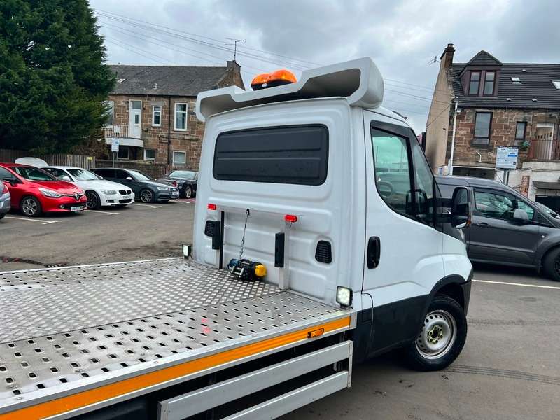 2015 IVECO DAILY 2015 IVECO DAILY