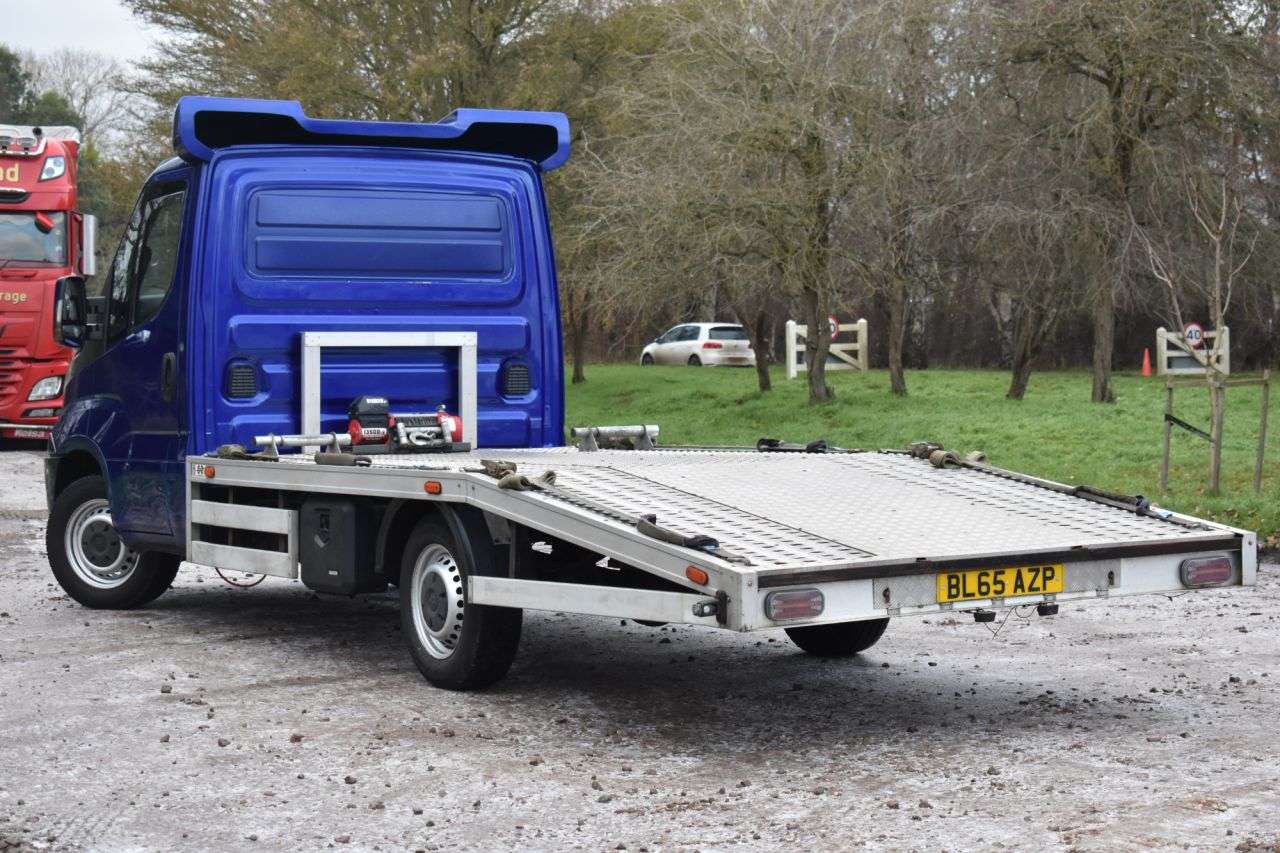 2015 IVECO DAILY 2015 IVECO DAILY