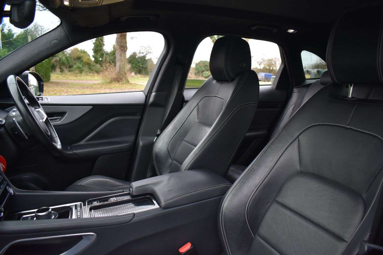 2020 JAGUAR F-PACE 2020 JAGUAR F-PACE