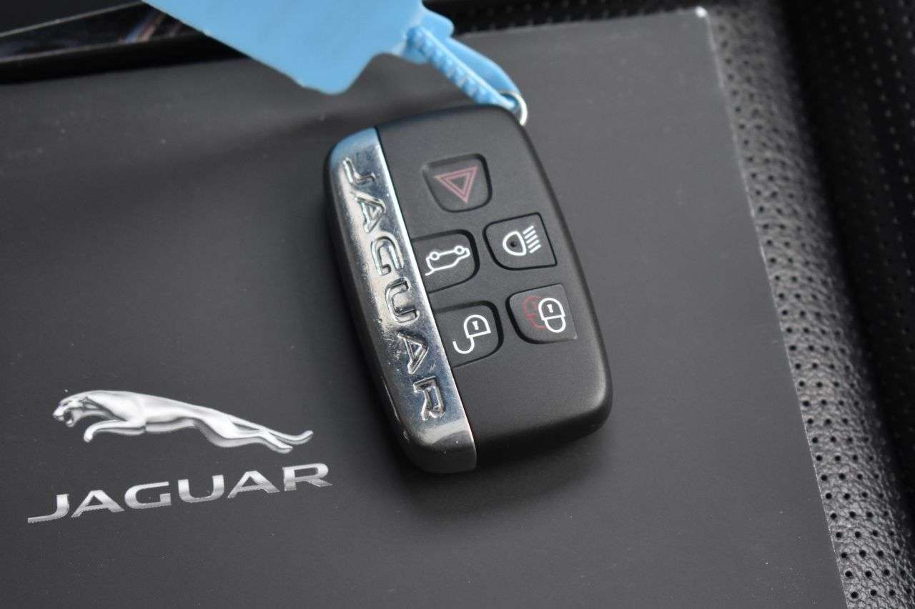 2020 JAGUAR F-PACE 2020 JAGUAR F-PACE