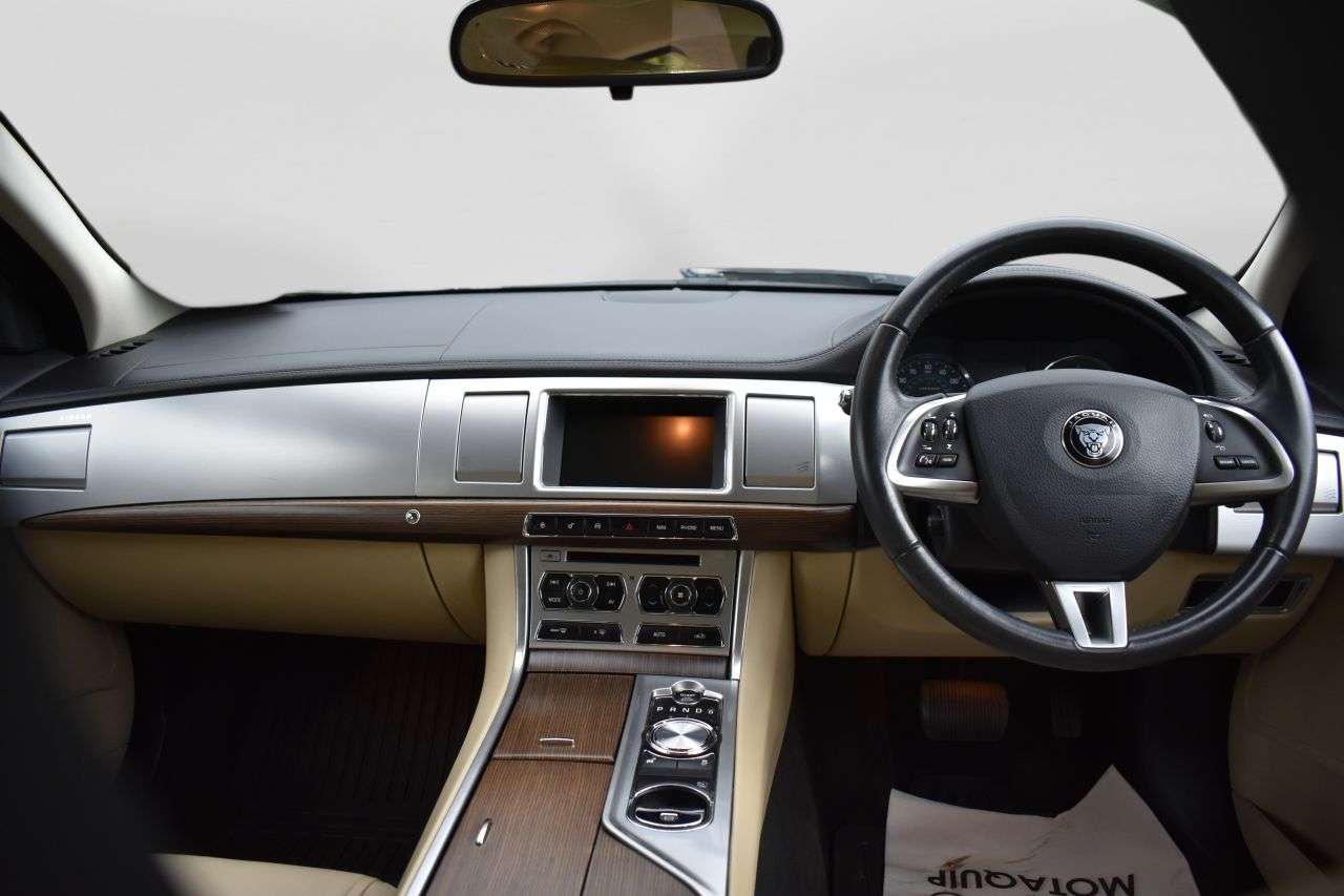 2014 JAGUAR XF 2014 JAGUAR XF