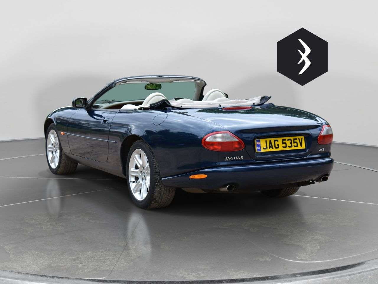 2000 JAGUAR XK8 CONVERTIBLE 2000 JAGUAR XK8 CONVERTIBLE