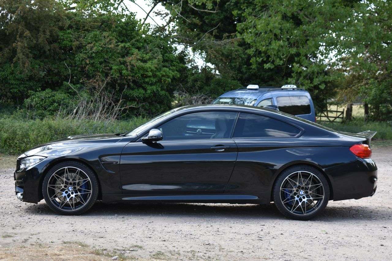 null BMW M4 null BMW M4