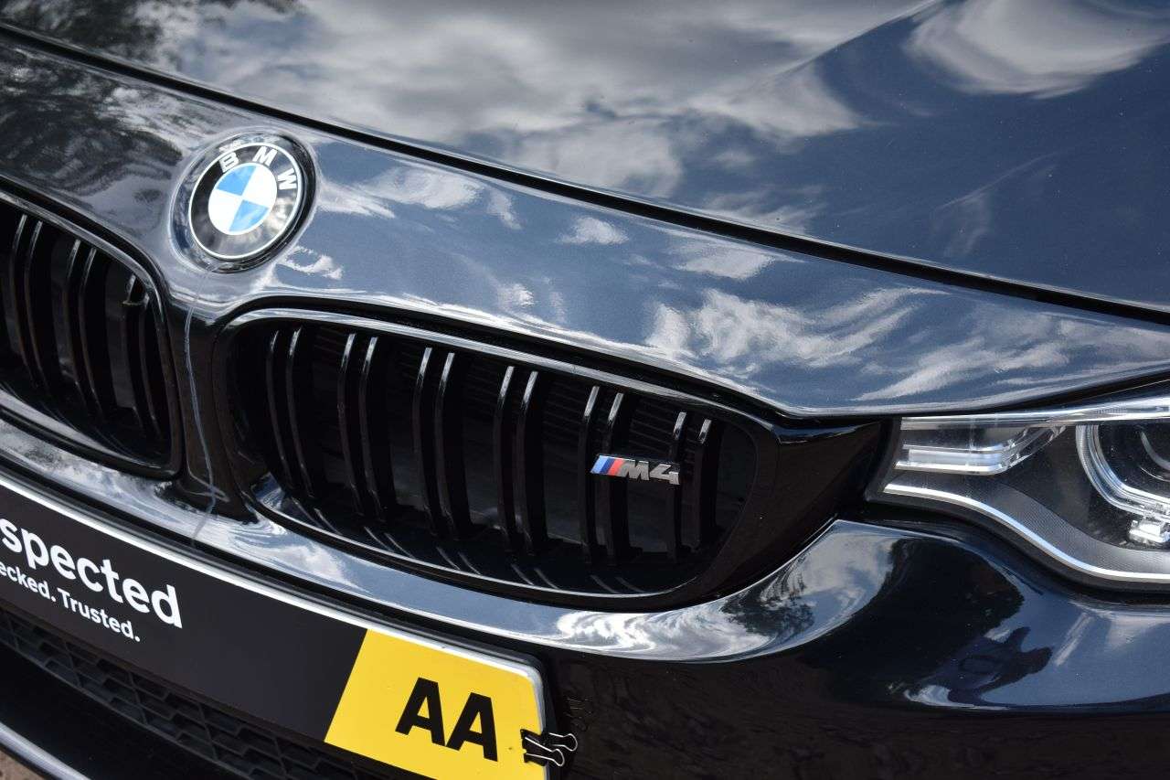 null BMW M4 null BMW M4