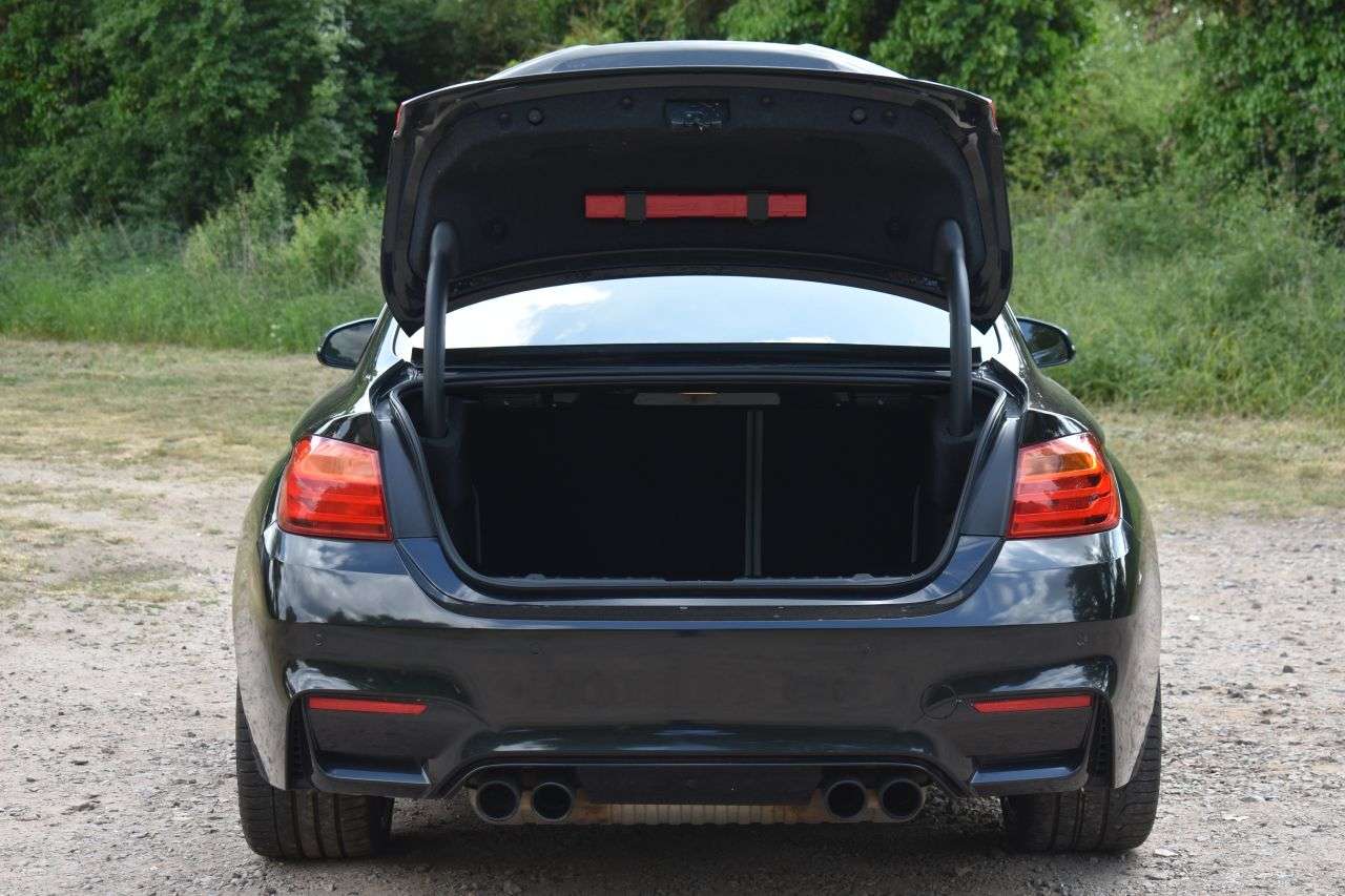 null BMW M4 null BMW M4