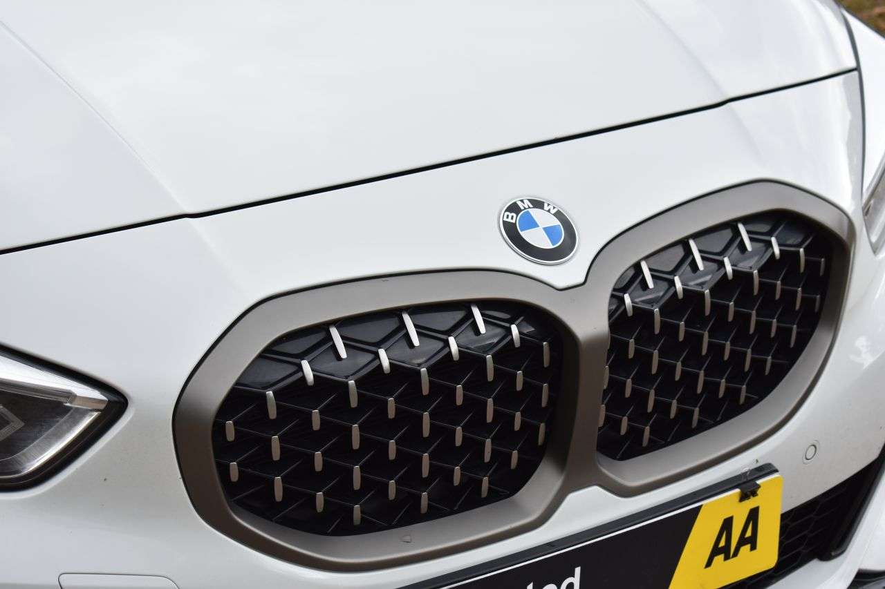 A 2019 BMW 1 SERIES 2.0 M135i Hatchback 5dr Petrol Auto xDrive Euro 6 (s/s) (306 ps) ***128 AA A 2019 BMW 1 SERIES 2.0 M135i Hatchback 5dr Petrol Auto xDrive Euro 6 (s/s) (306 ps) ***128 AA