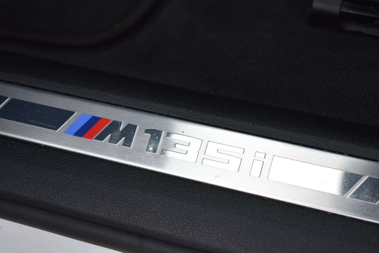 2019 BMW 1 SERIES 2019 BMW 1 SERIES