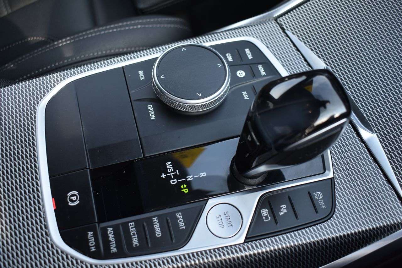 2021 BMW 3 SERIES 2021 BMW 3 SERIES