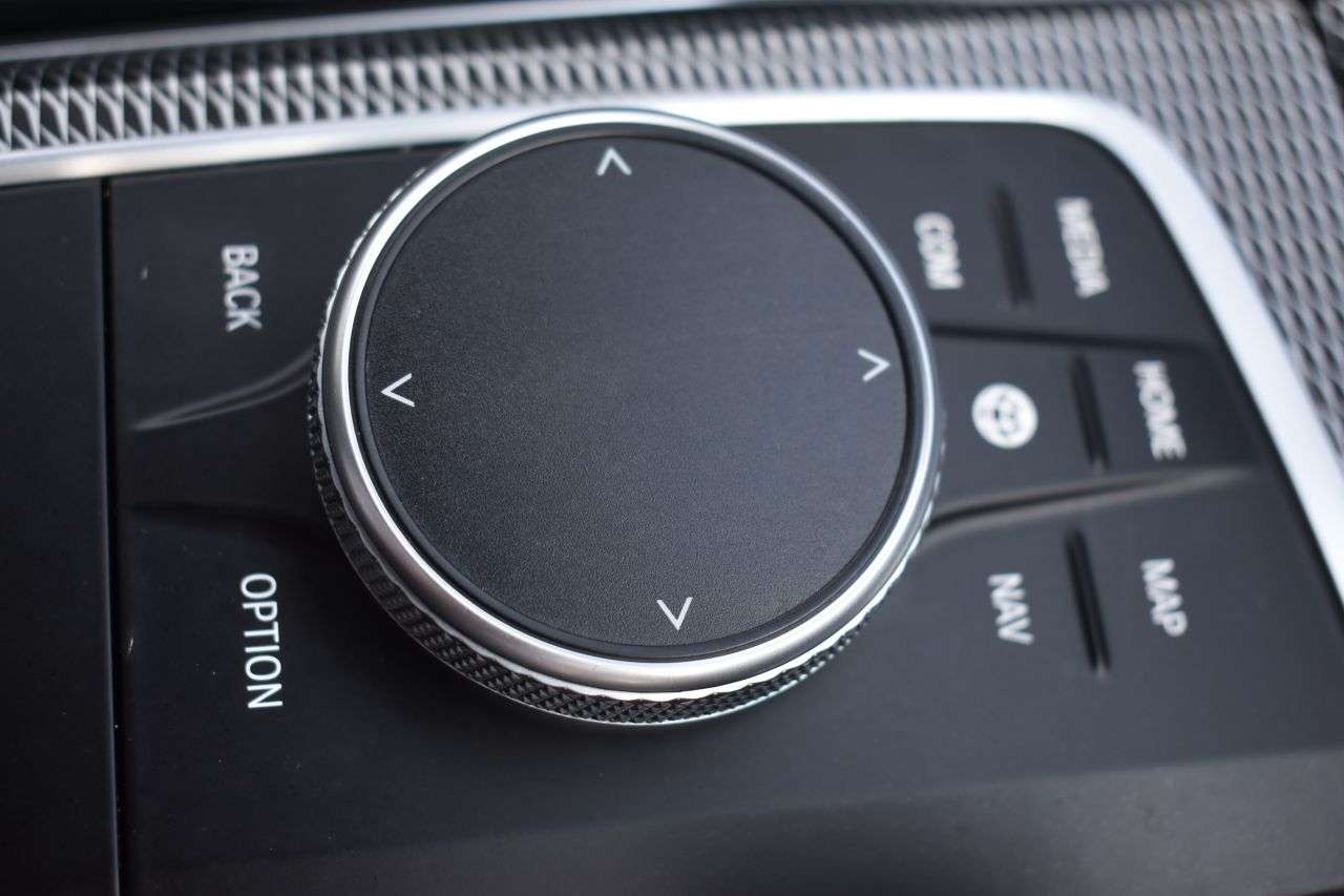 2021 BMW 3 SERIES 2021 BMW 3 SERIES