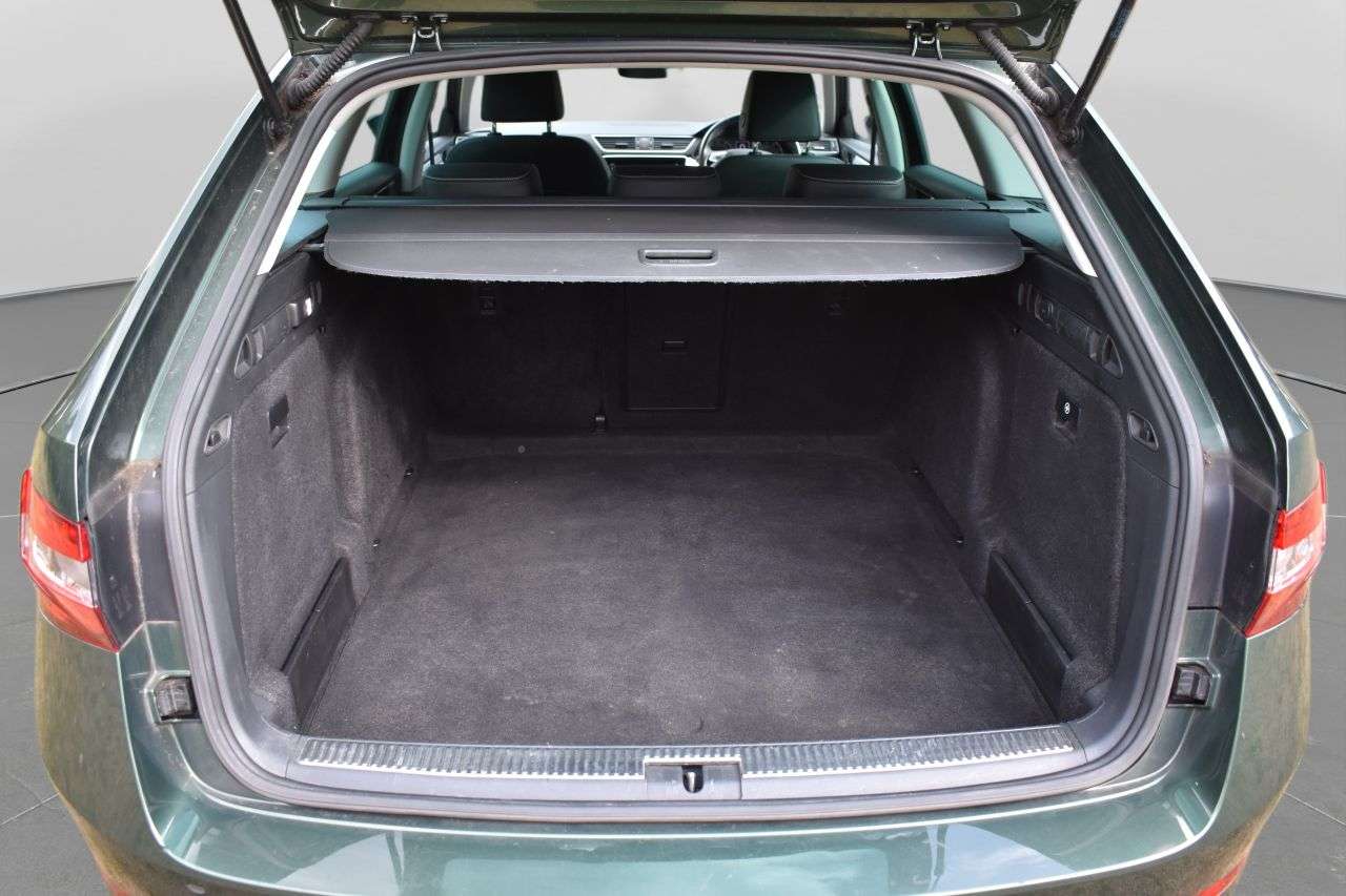 2020 SKODA SUPERB 2020 SKODA SUPERB