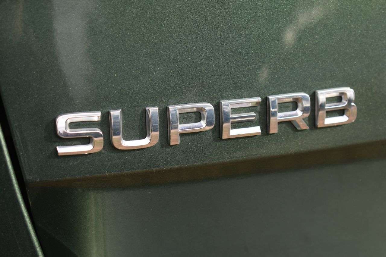 2020 SKODA SUPERB 2020 SKODA SUPERB