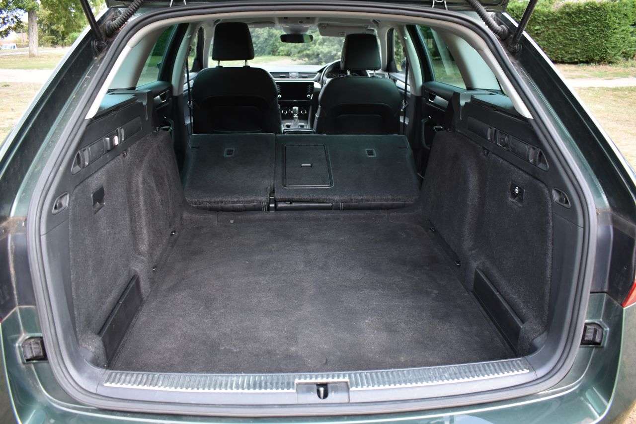 2020 SKODA SUPERB 2020 SKODA SUPERB