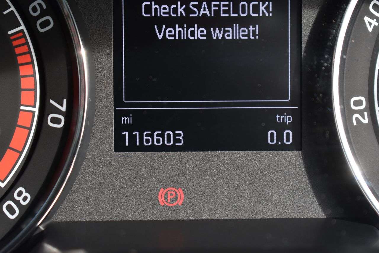 2020 SKODA SUPERB 2020 SKODA SUPERB