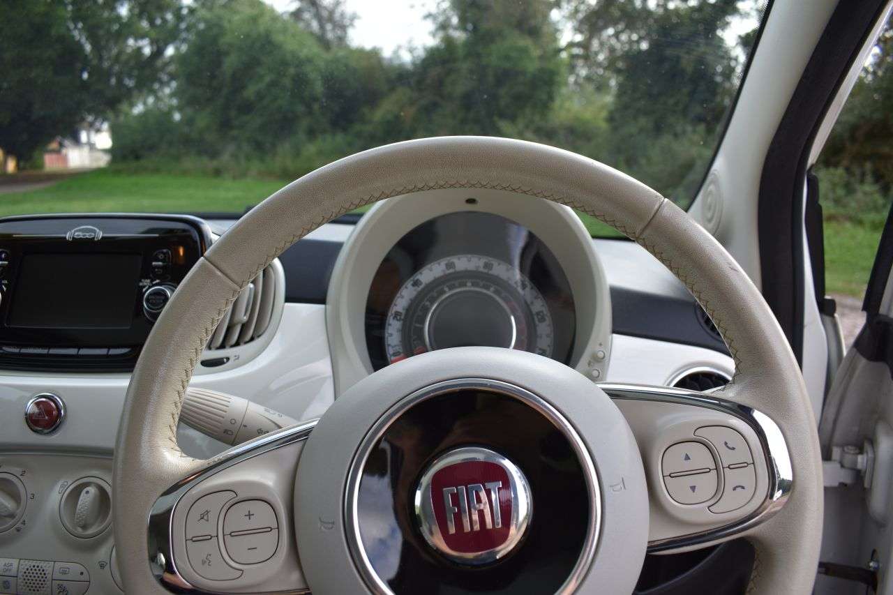 2019 FIAT 500 2019 FIAT 500