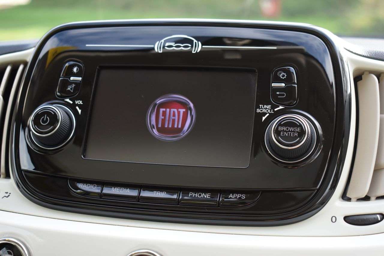 2019 FIAT 500 2019 FIAT 500