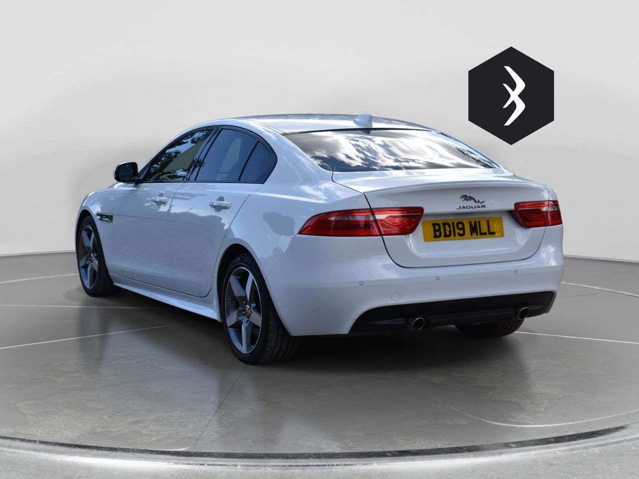 2019 JAGUAR XE 2019 JAGUAR XE